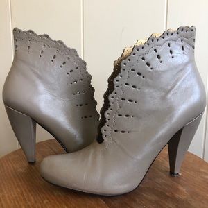 Seychelles statement heels. Size 10.